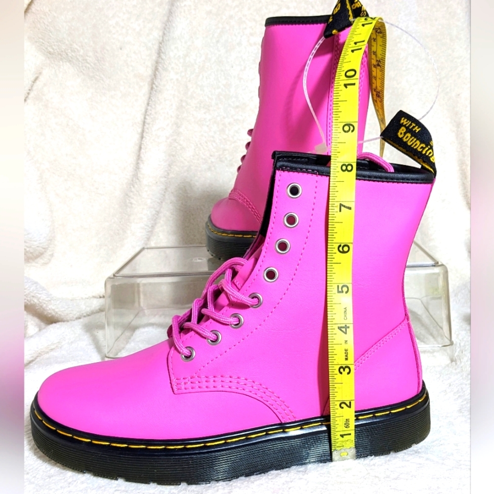 NWOT or Box Women's DR. MARTENS 1460 Pink Air Walk Boots size 7 - Picture 8 of 8